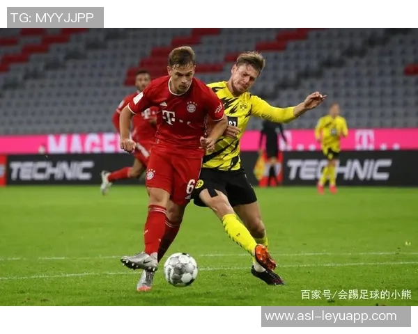 拜仁慕尼黑发布圣诞海报诺伊尔基米希于帕梅卡诺送祝福